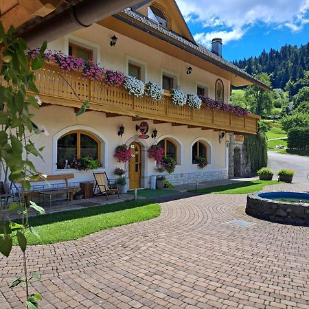 Guest House Kveder Skofja Loka Bagian luar foto