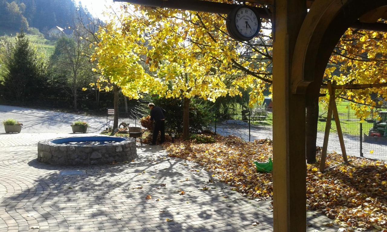 Guest House Kveder Skofja Loka Bagian luar foto